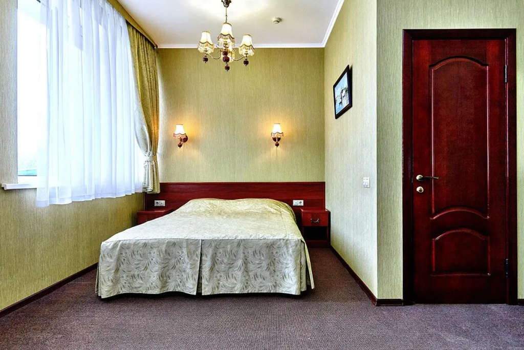 Standard Double room (full double bed)