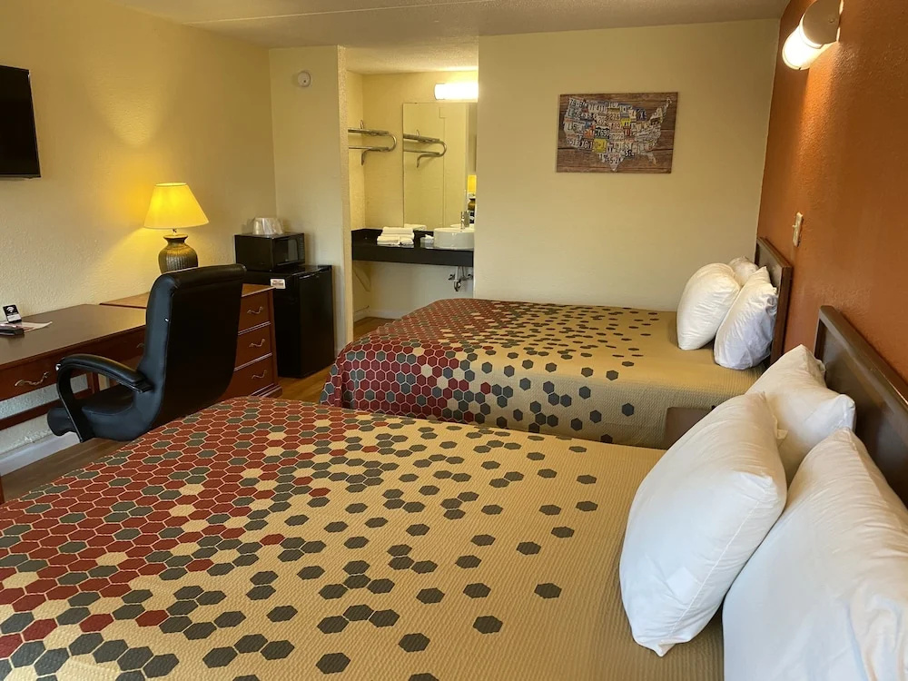Danville Inn And Convention Center
