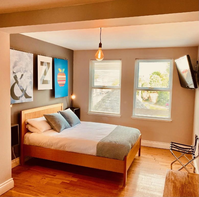 Standard Double room (full double bed)