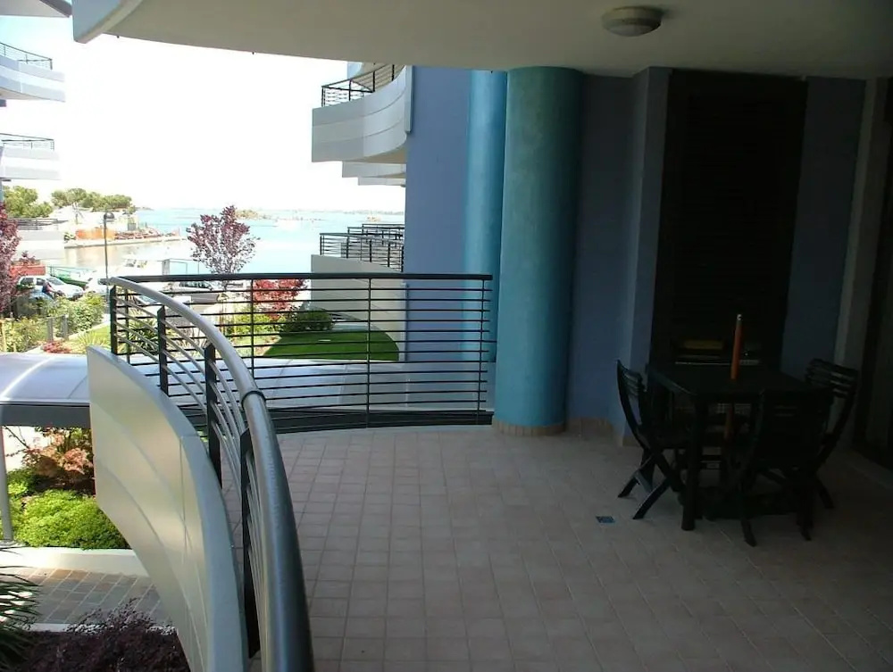 Charming Apartment With Lagoon Views in Grado
