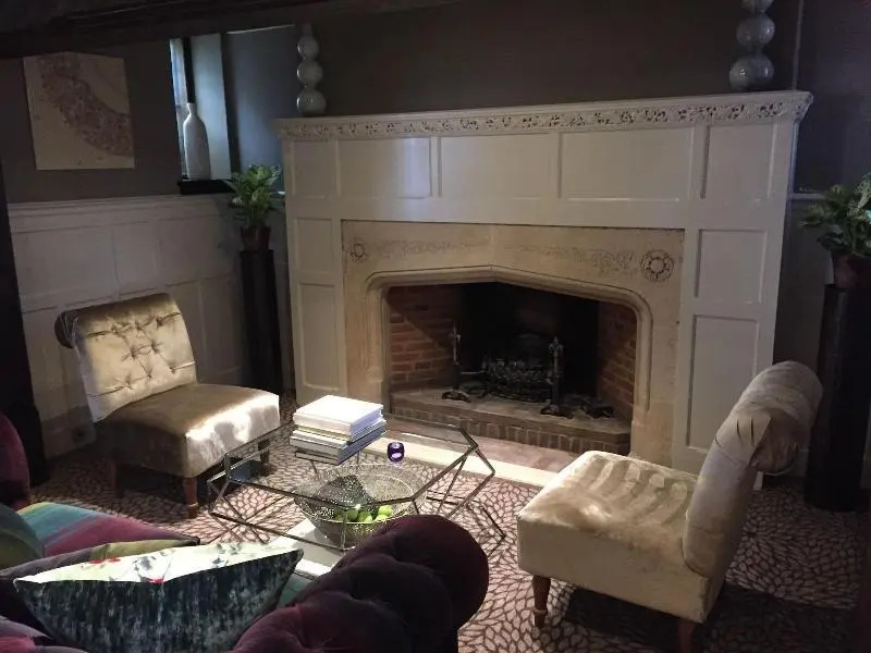 Hogarths Stone Manor - Chambres