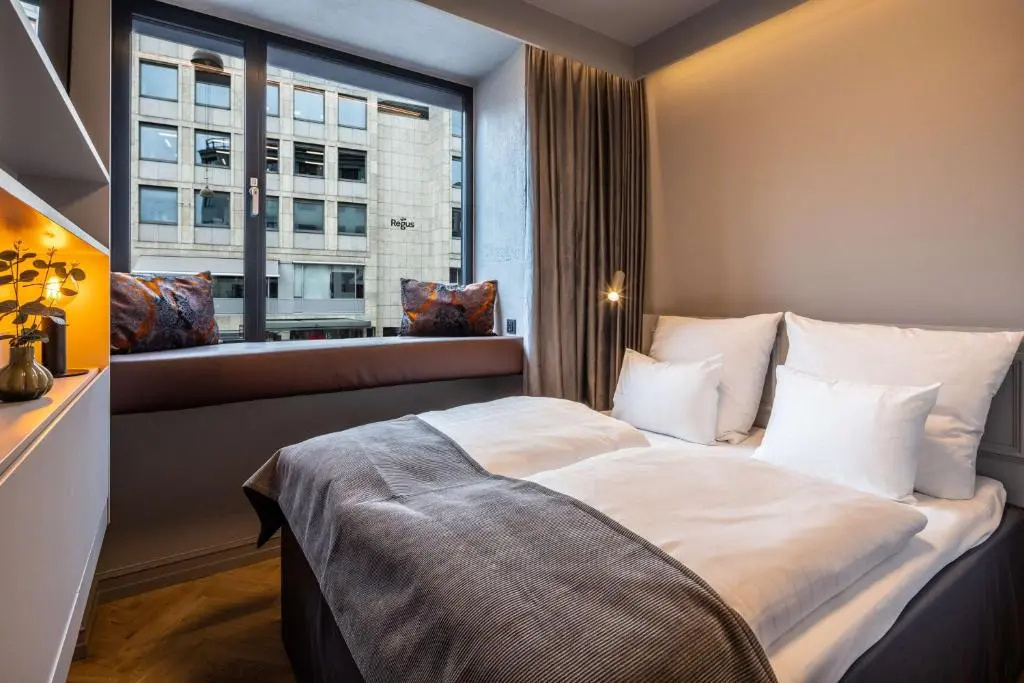 Standard Double room (full double bed)