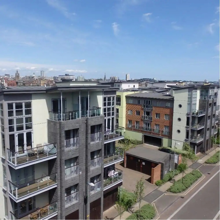 Executive Apartment With City Views
