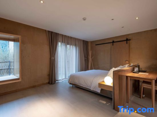 Double Suite (bunk bed)