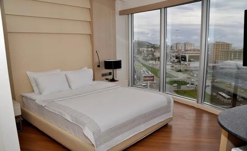 Deluxe Triple room with land view