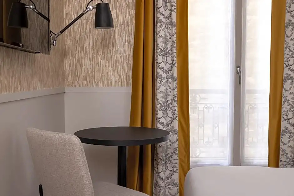 Grand Hotel Leveque 113