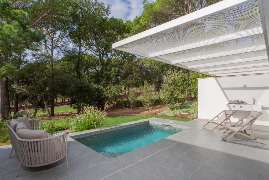 gallery_image_hidden_11