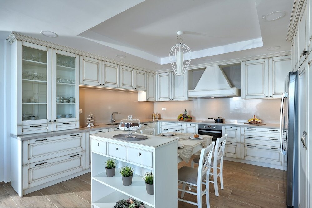Villa Omikron 4 *
