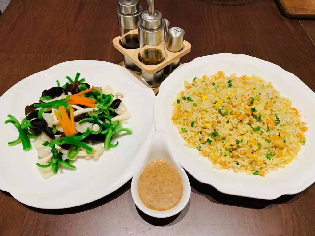 Food & Beverage