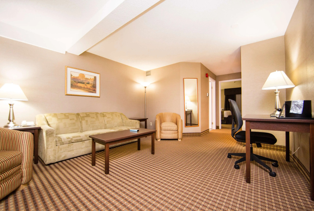 Lobby & Reception
