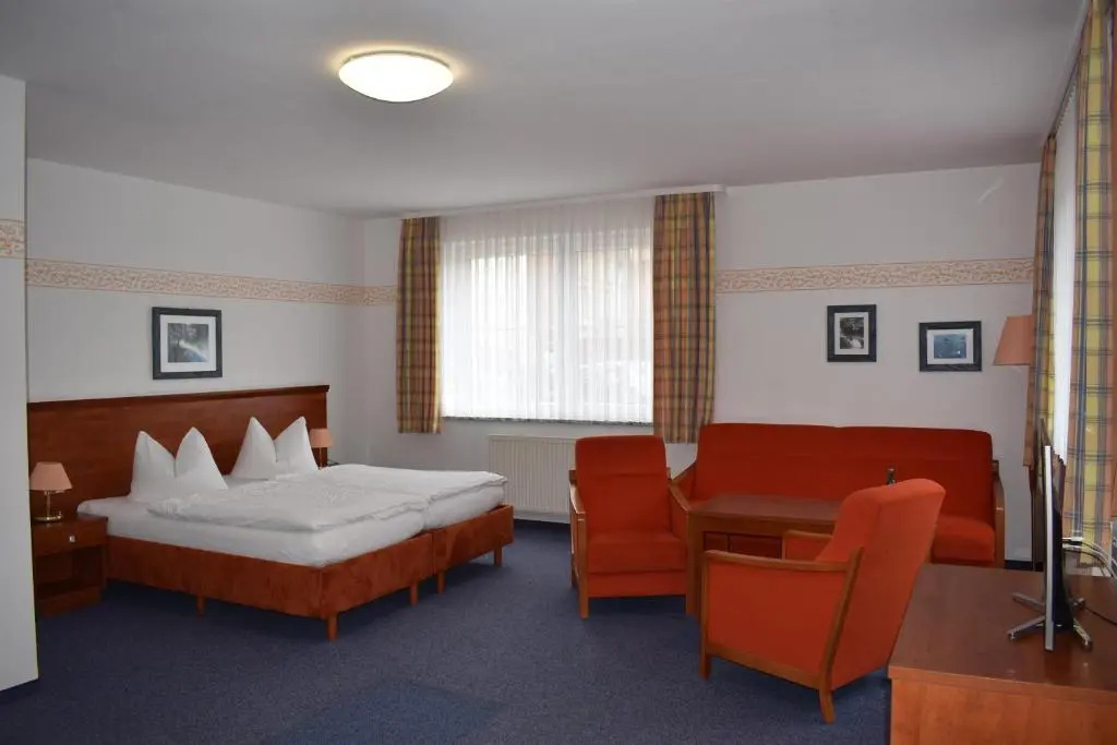 Standard Double room with balcony (full double bed)