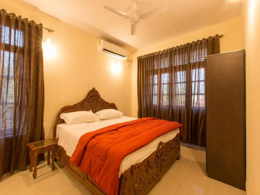 2 Bedrooms Apartment