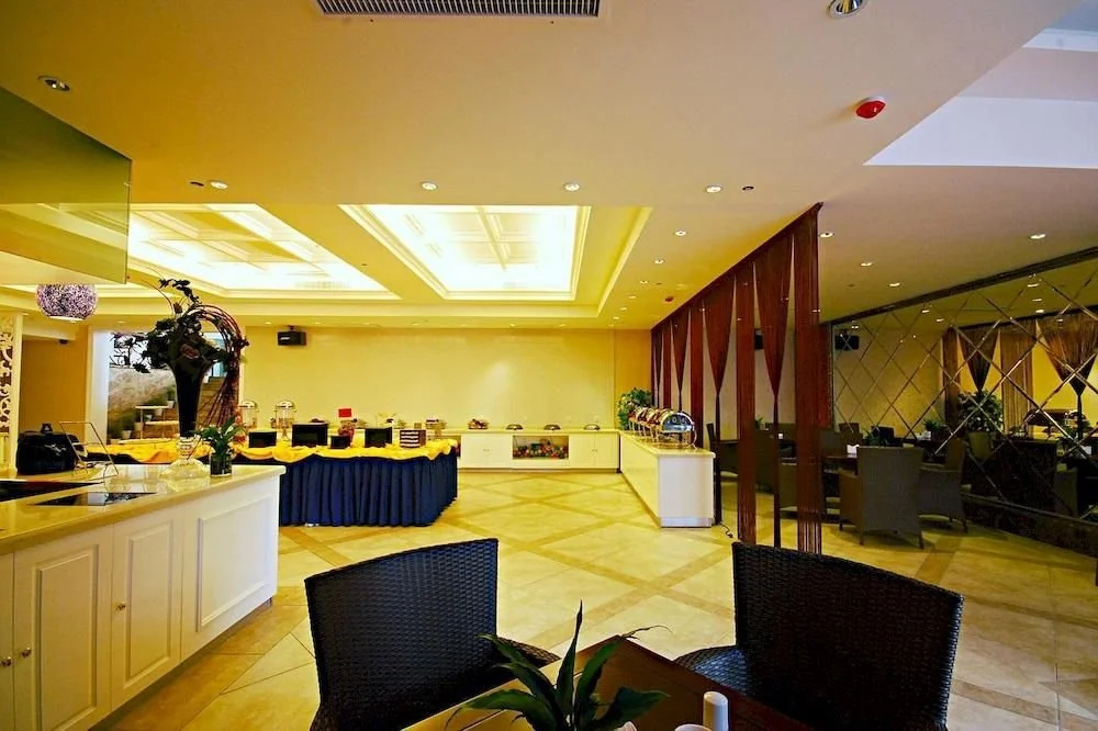Friendship Hotel - Général