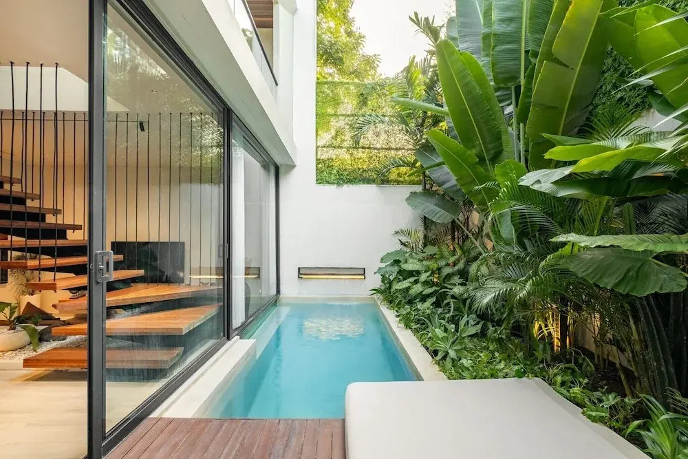 2 Bedrooms Villa