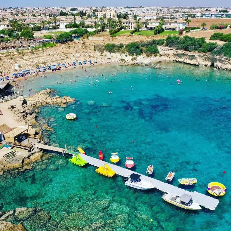Beach & Waterfront