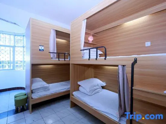 Bed in Dorm (female dorm)