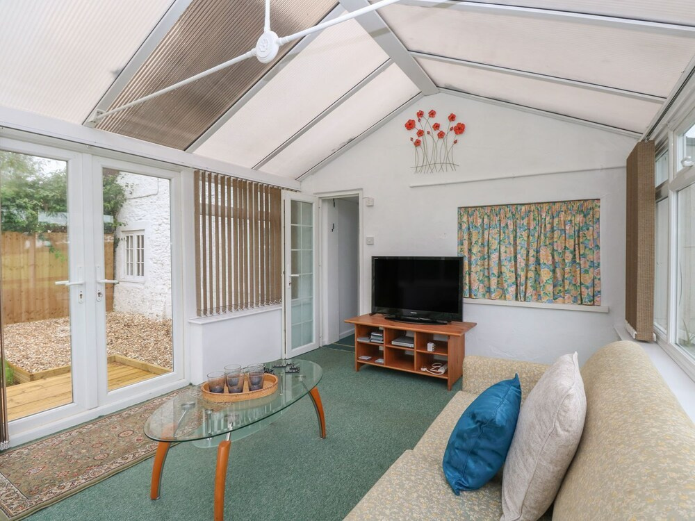 Thatch Cottage — 4