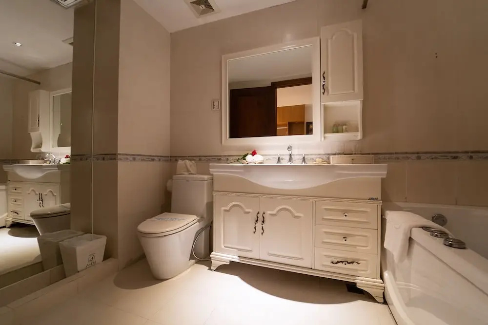 The White Hotel 8A Thai Van Lung - Chambres
