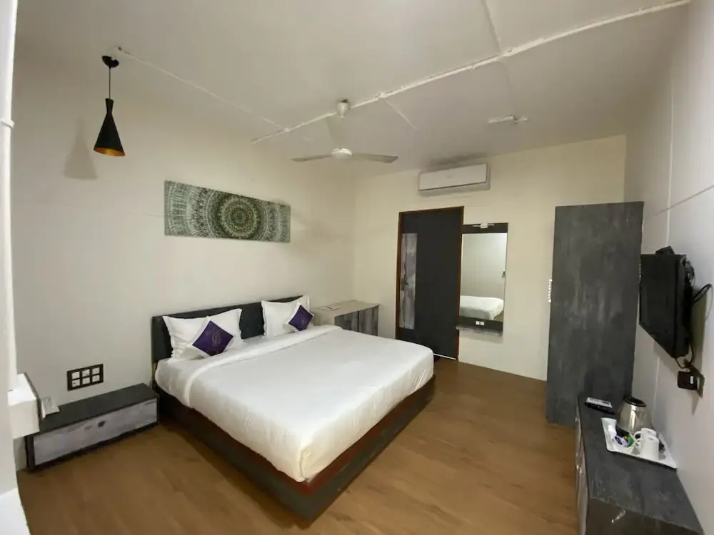 Bedroom