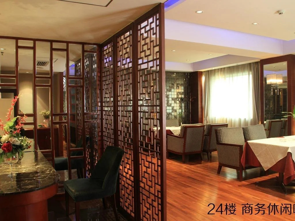 Food & Beverage