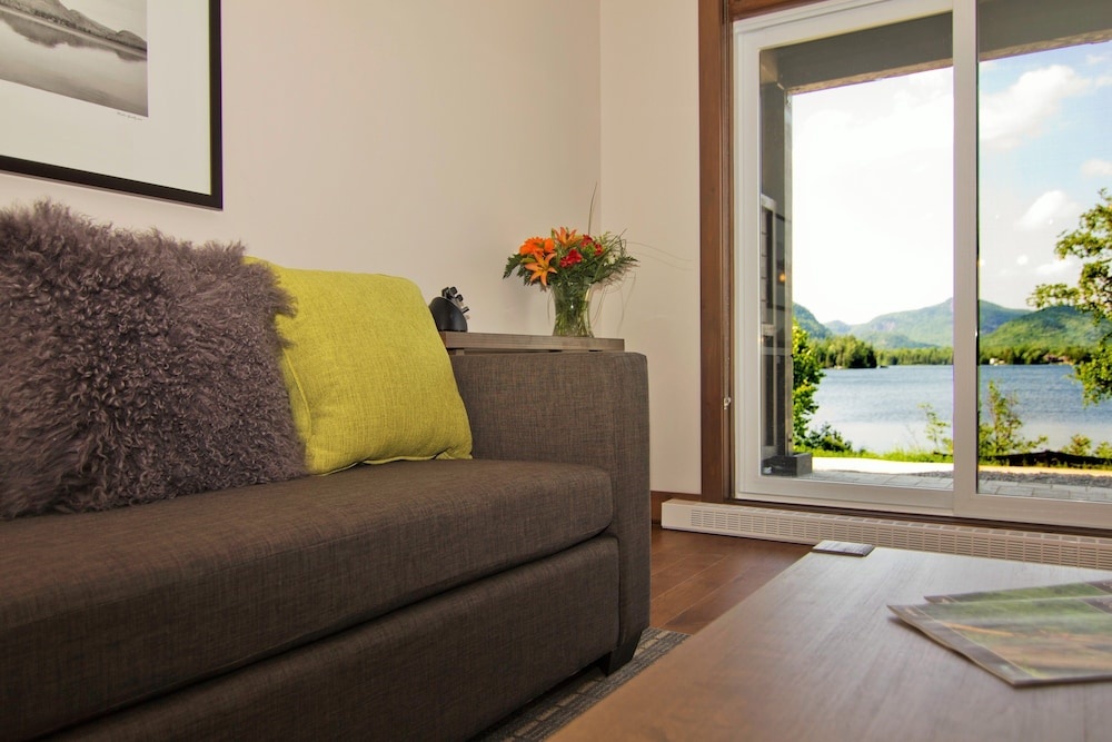 Balcony & Terrace