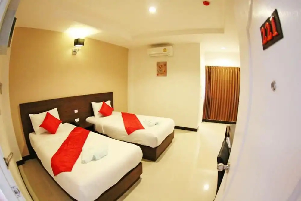 Deluxe Double room (twin beds)