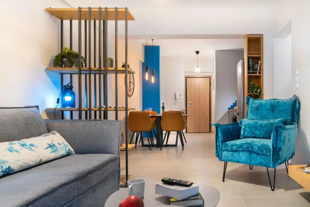 Suites 05-06 - Smart Cozy Suites - Large 2 bedroom, near Athens and metro
