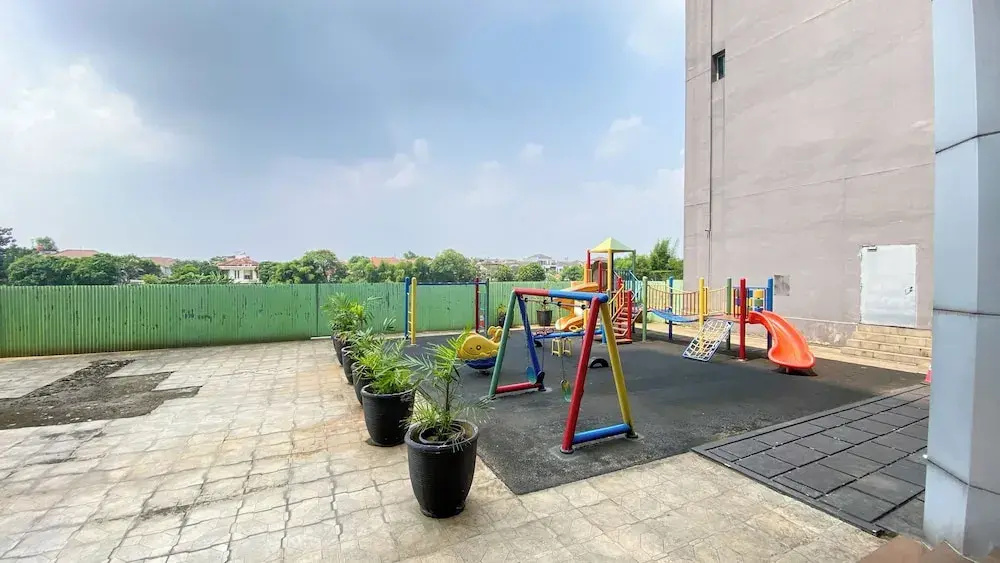 New Furnished and Homey 2BR Apartment Nifarro Park