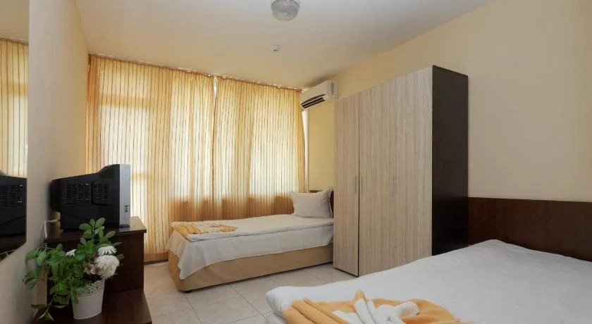 Club Hotel Vedren