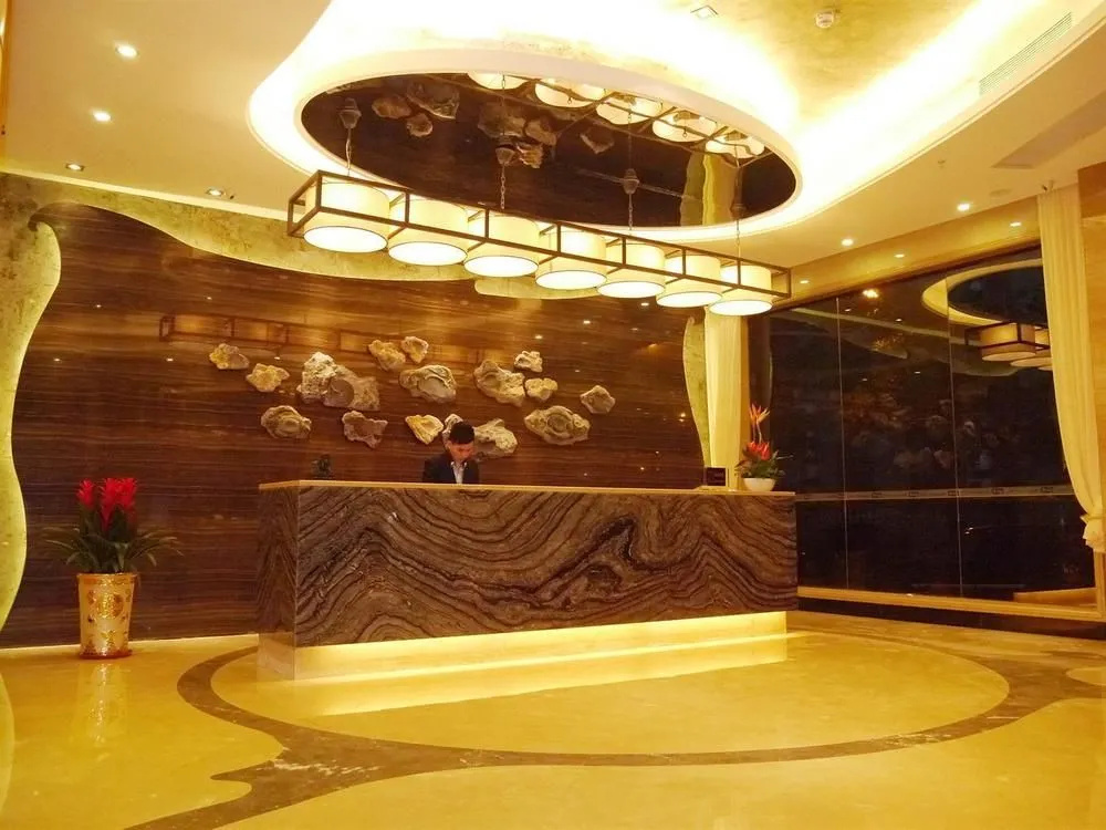 Lobby & Reception