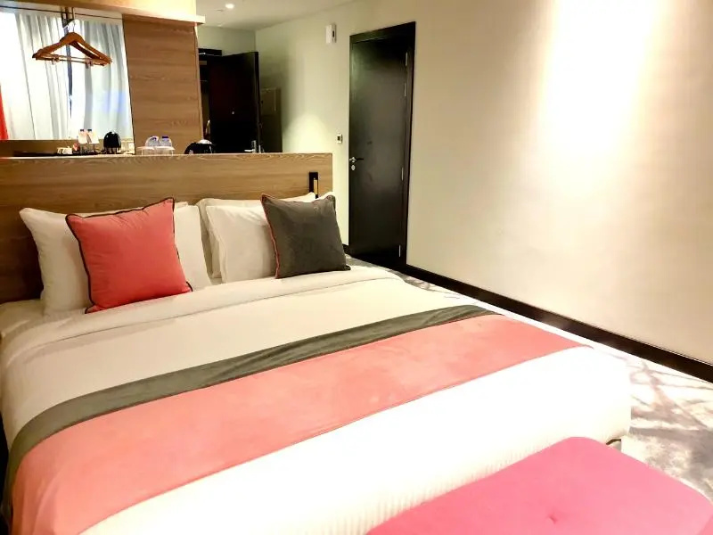 Deluxe Double room (full double bed)