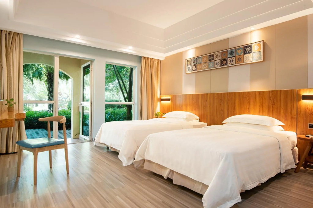 Grand room