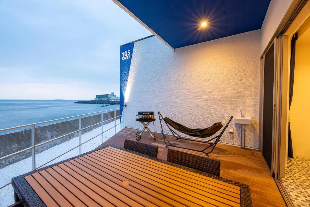 Balcony & Terrace