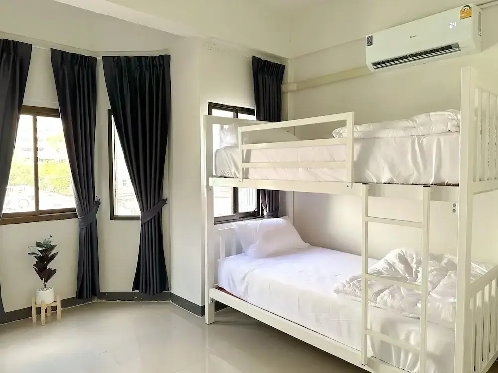 Bed in Dorm (female dorm) (4 bunk beds)