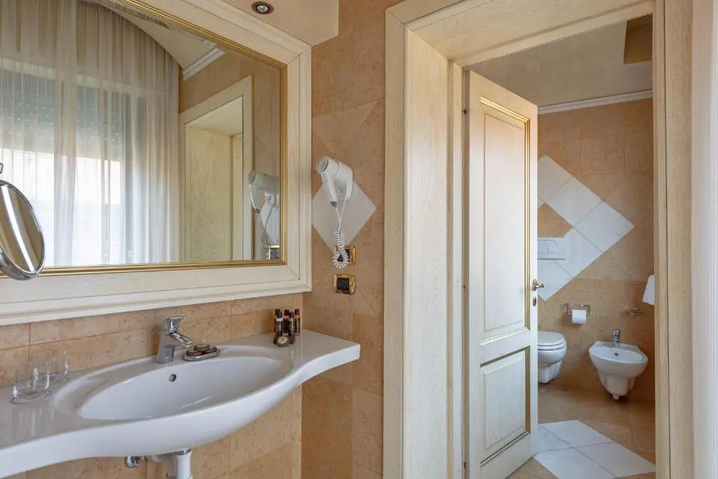Colomba D'Oro Hotel - Chambres