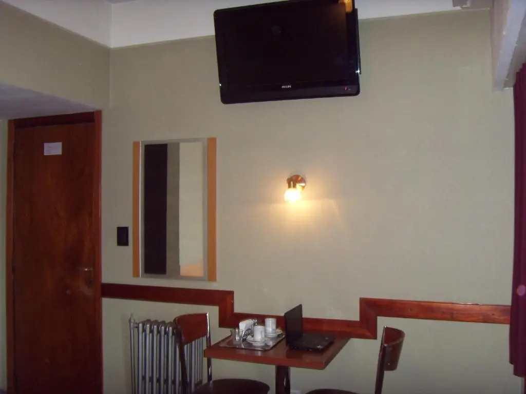 Hotel Embajador - Chambres