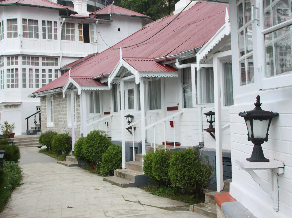 Summit Swiss Heritage Hotel & Spa