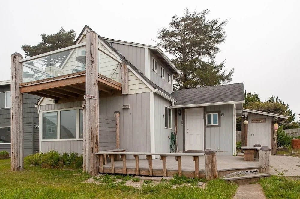 Sullishak 3 Bedrooms 2.5 Bathrooms Home