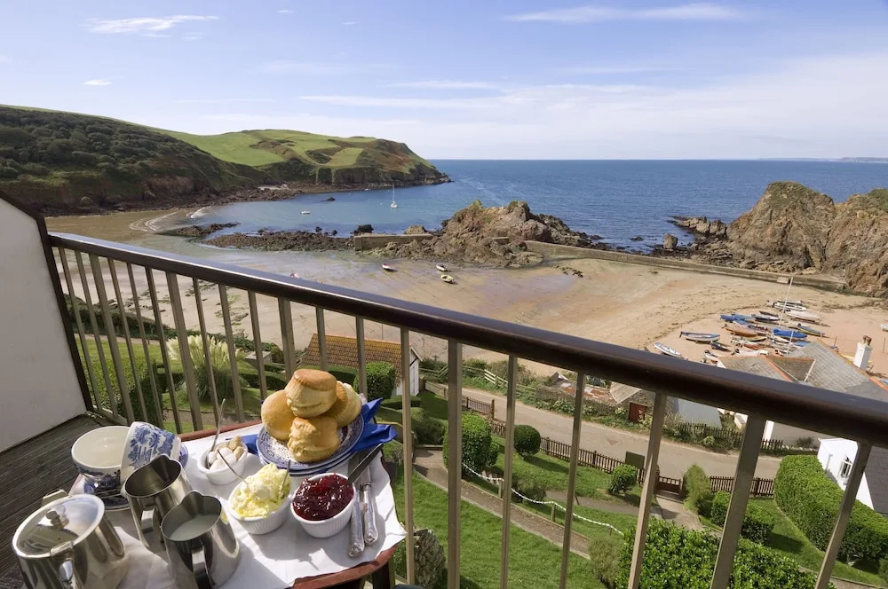Balcony & Terrace