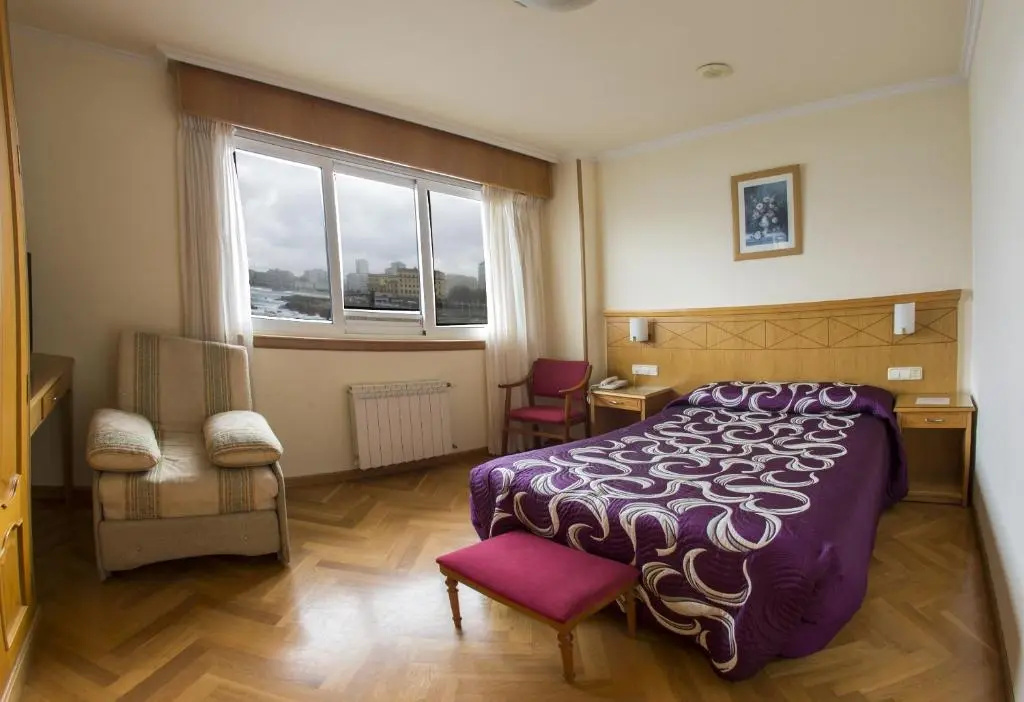 Standard Double room with sea view (full double bed)