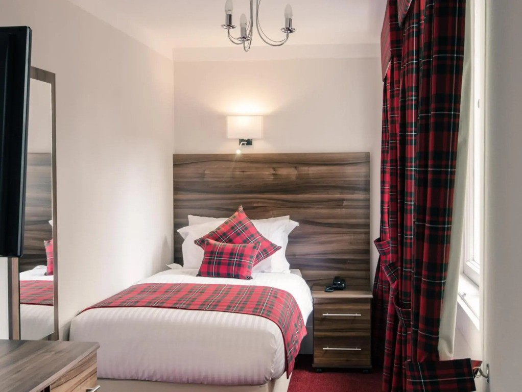 Royal West End Hotel by null