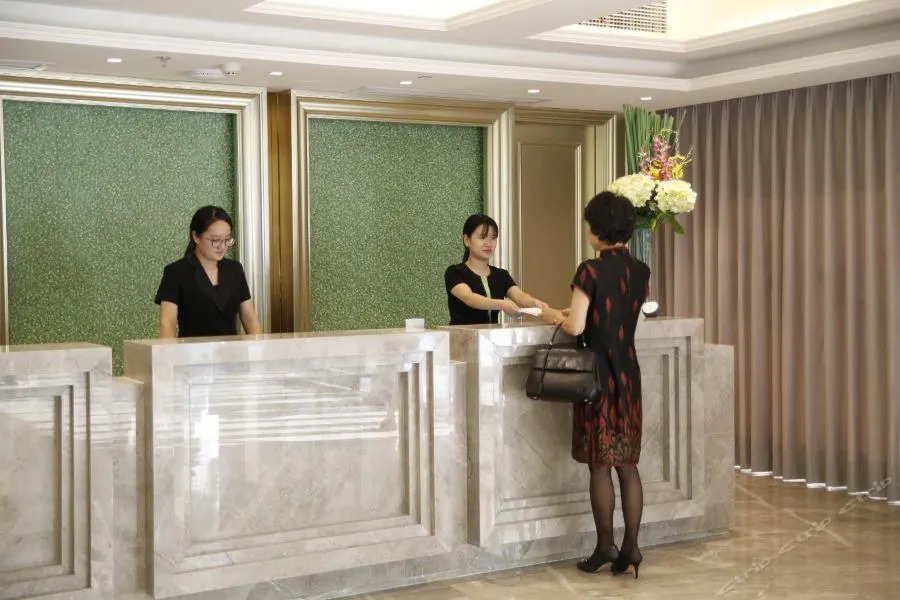 The Hotel V Zhenjiang Jingkou - фото 25