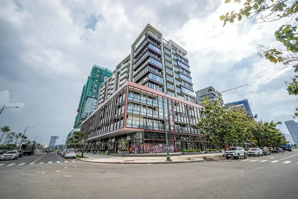 Bluesky Metropole Galleria Luxury