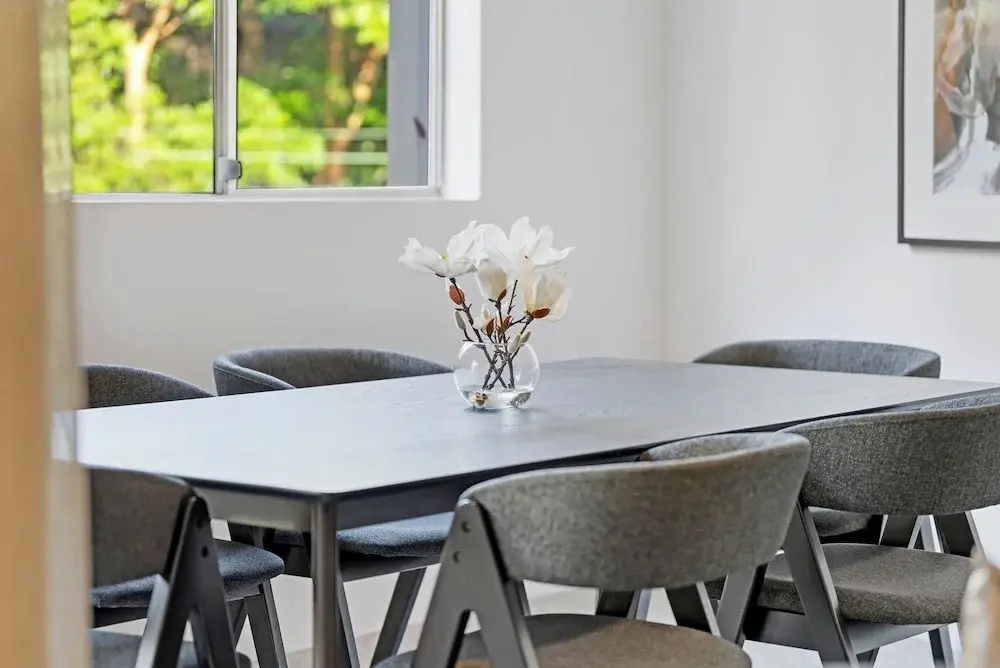 Kozyguru | Camperdown | Cozy 2-Bed Apt + Parking