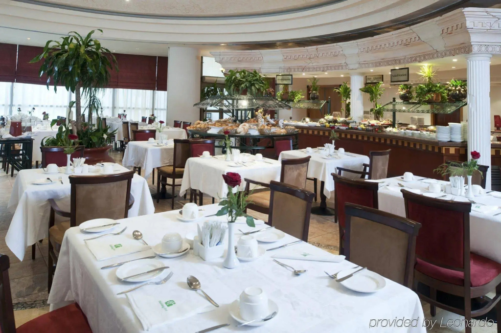 Movenpick Hotel Amman (ex Holiday Inn Amman)