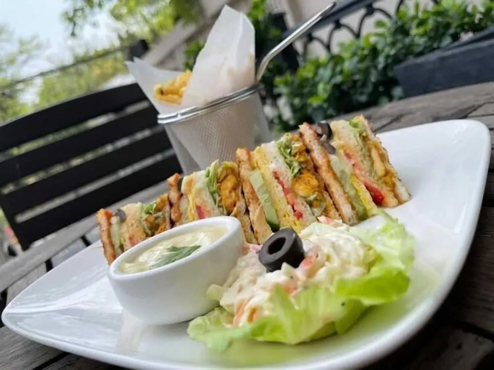 Food & Beverage