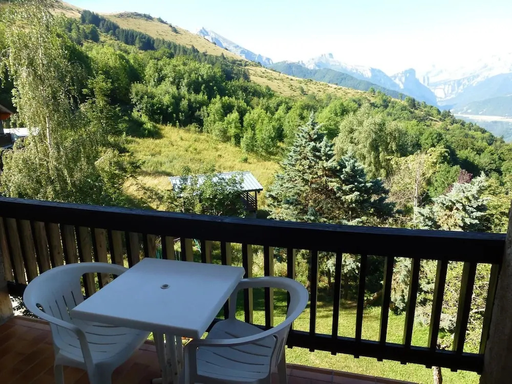 Balcony & Terrace