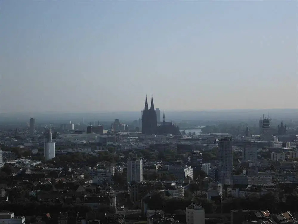 Sleepy Cologne