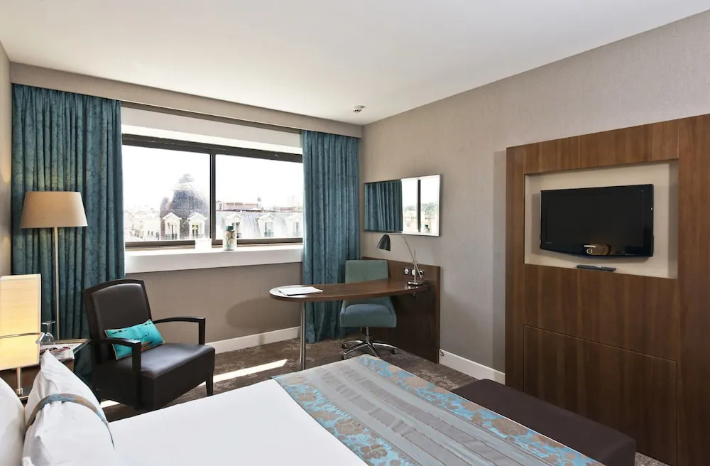 Holiday Inn Nice by IHG - Chambres
