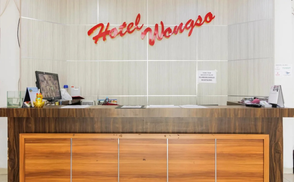 Hotel Wongso by RedDoorz - фото 9